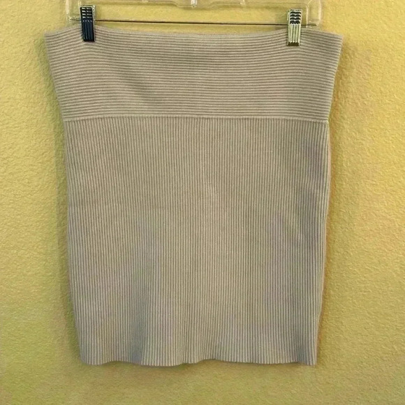 House Of Harlowe 1960 Tan Ribbed Knit Skirt And Top Set Size Large EUC! - Picture 9 of 11